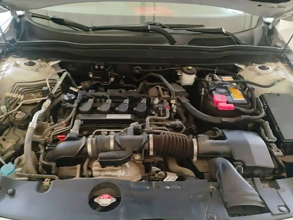 Honda Accord — фото 20