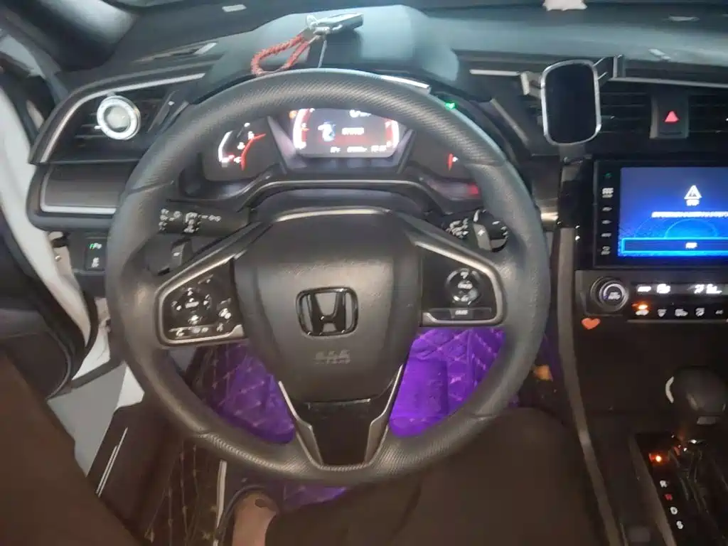 Honda Civic — фото 11
