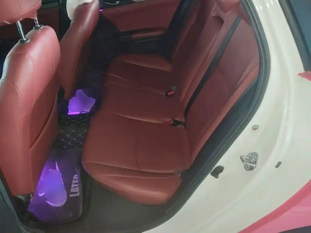 Honda Civic — фото 17