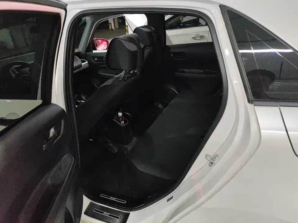 Honda Fit — фото 4