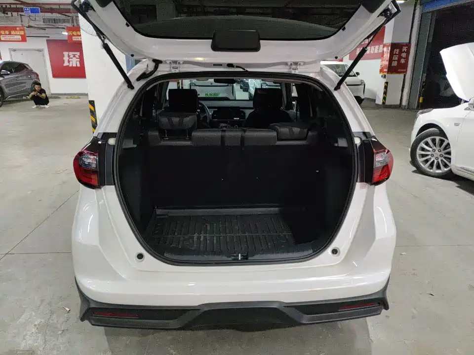 Honda Fit — фото 9