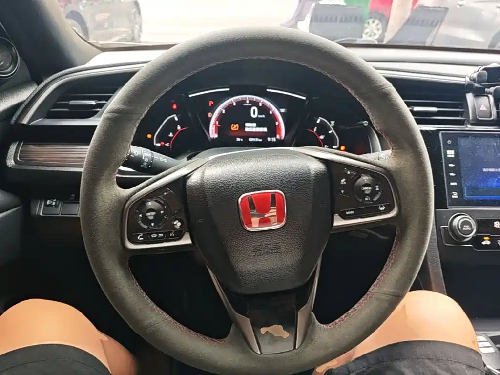 Honda Civic — фото 11