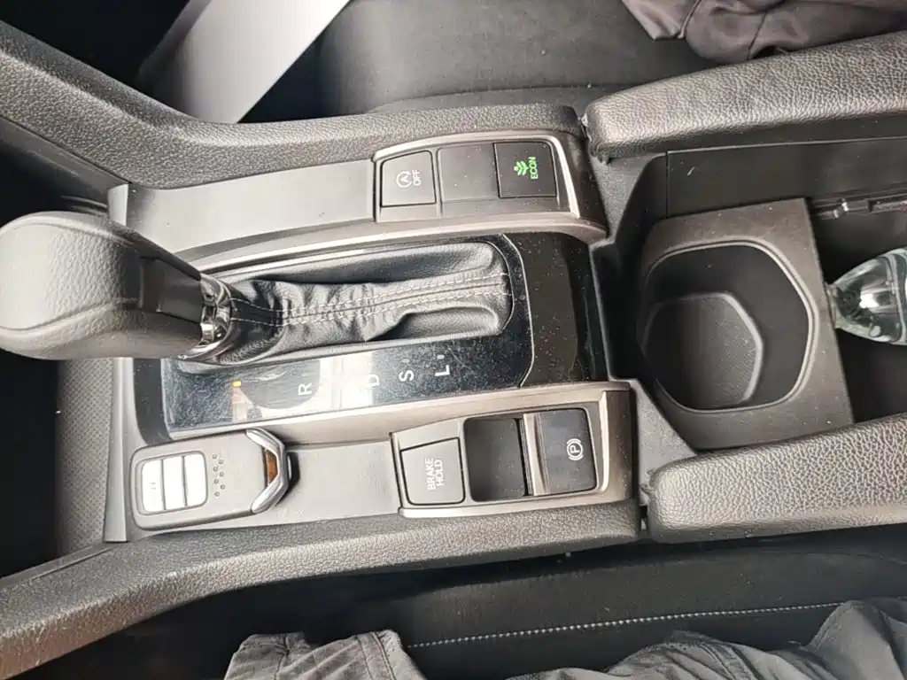 Honda Civic — фото 14