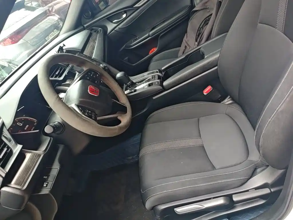 Honda Civic — фото 15