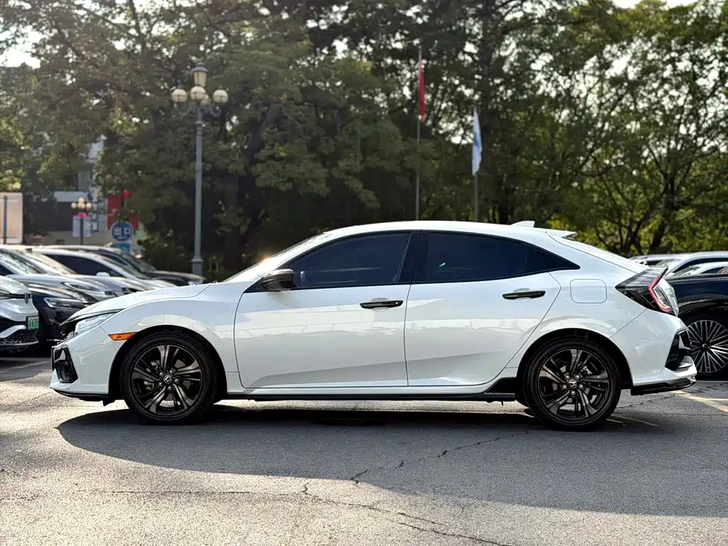 Honda Civic — фото 6