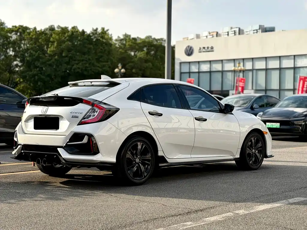 Honda Civic — фото 8