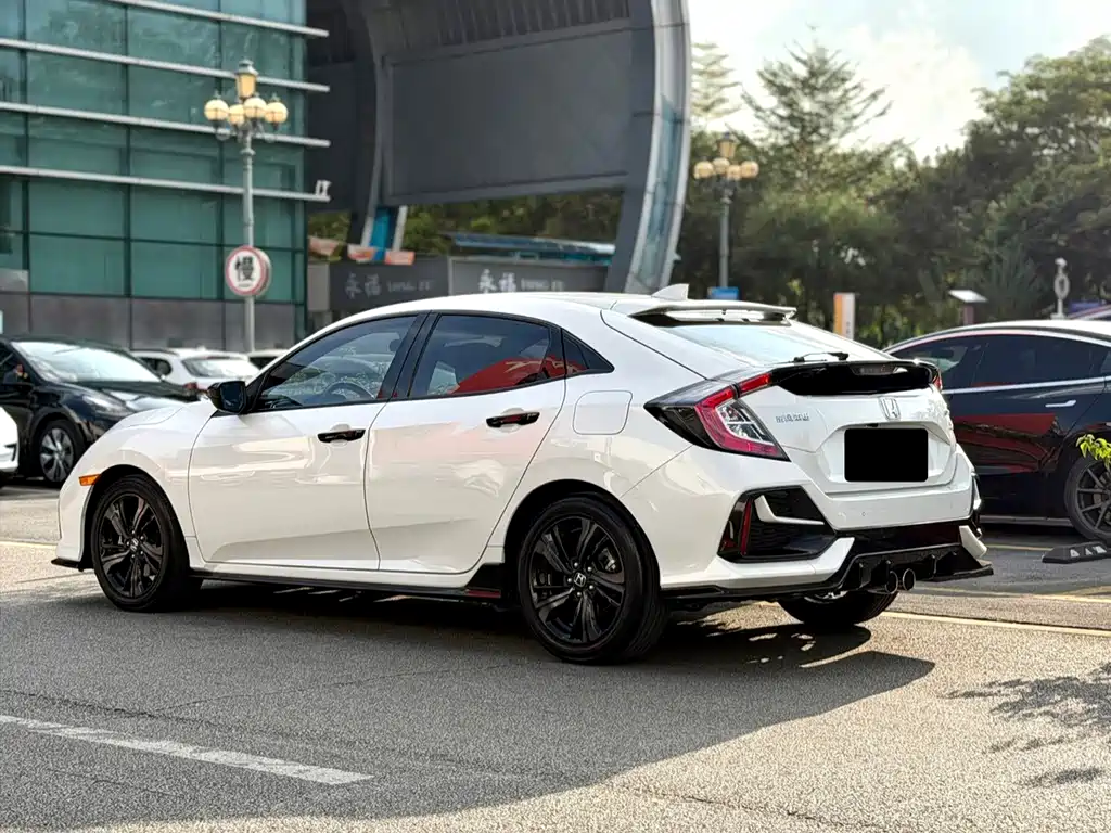 Honda Civic — фото 10