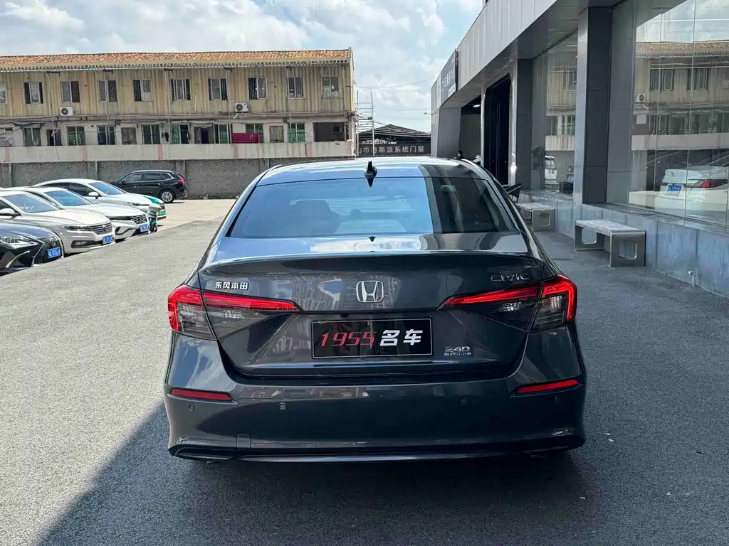 Honda Civic — фото 8