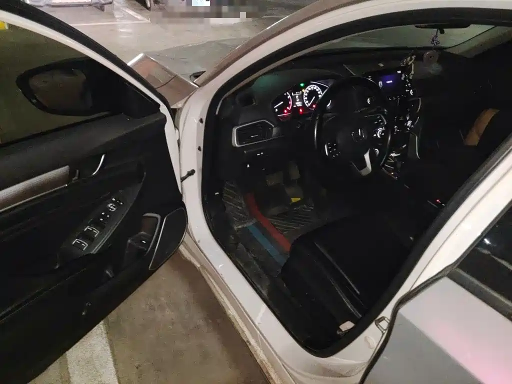 Honda Accord — фото 14