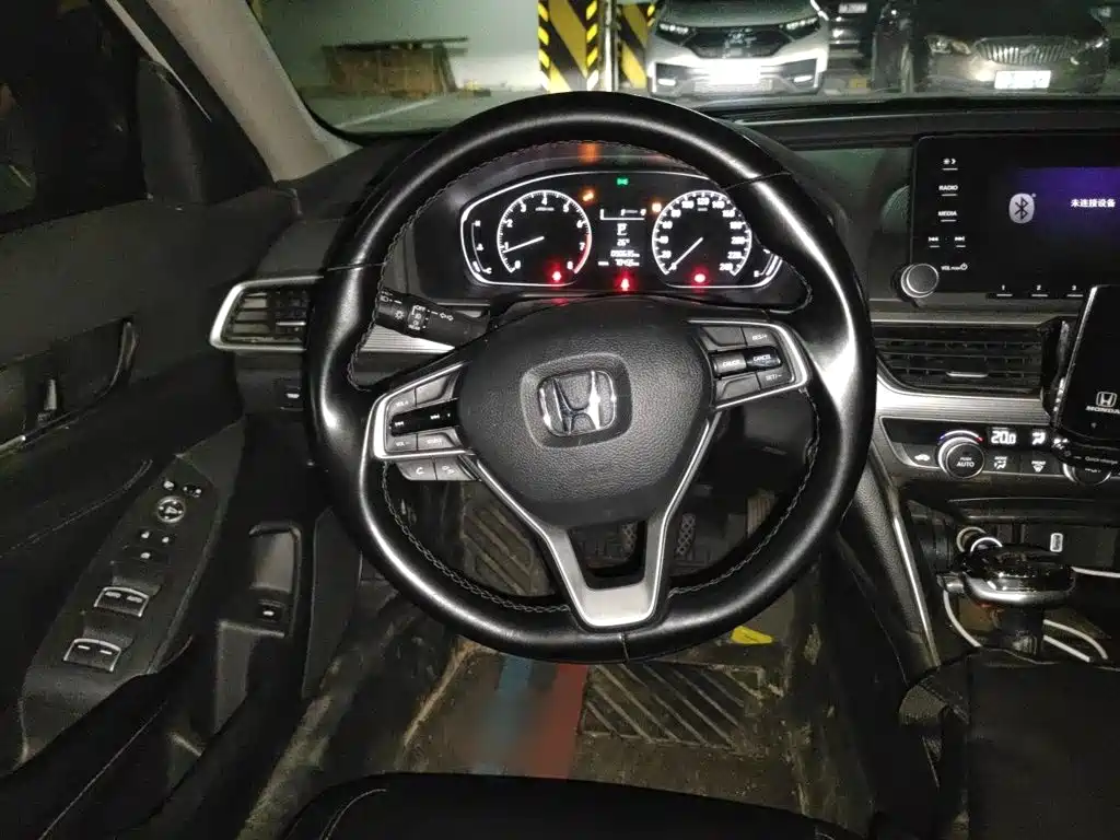 Honda Accord — фото 3