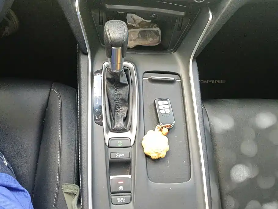 Honda Inspire — фото 16