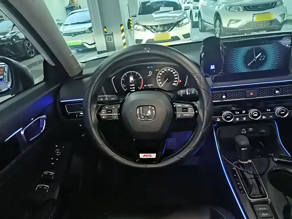 Honda Civic — фото 11