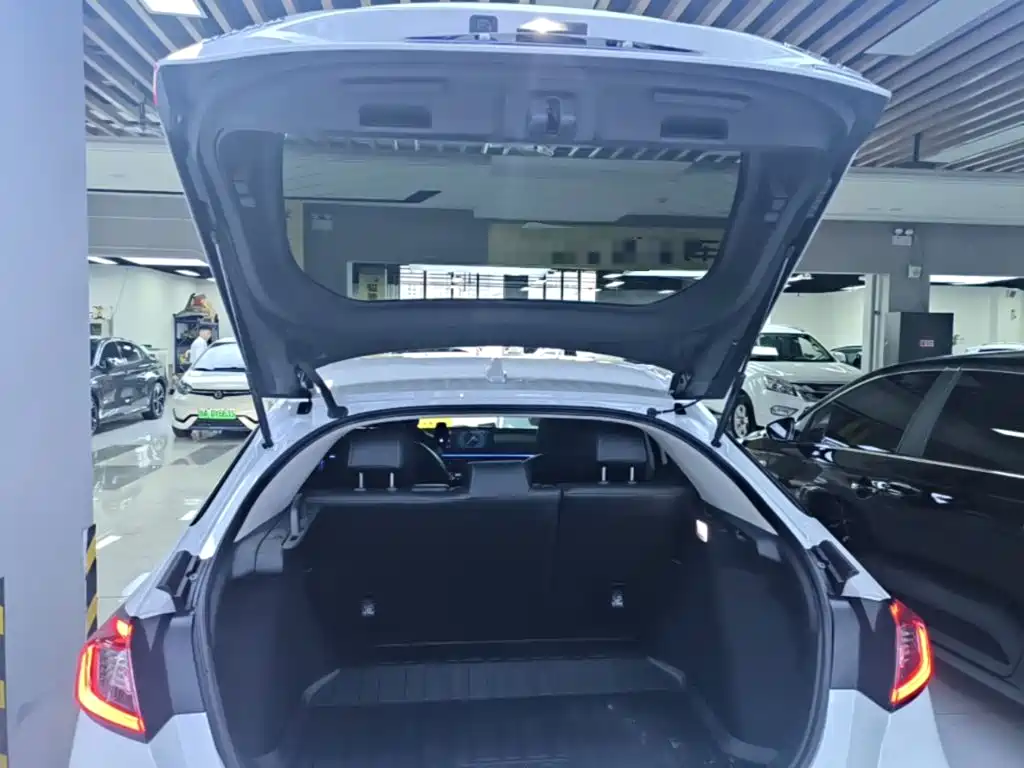Honda Civic — фото 19