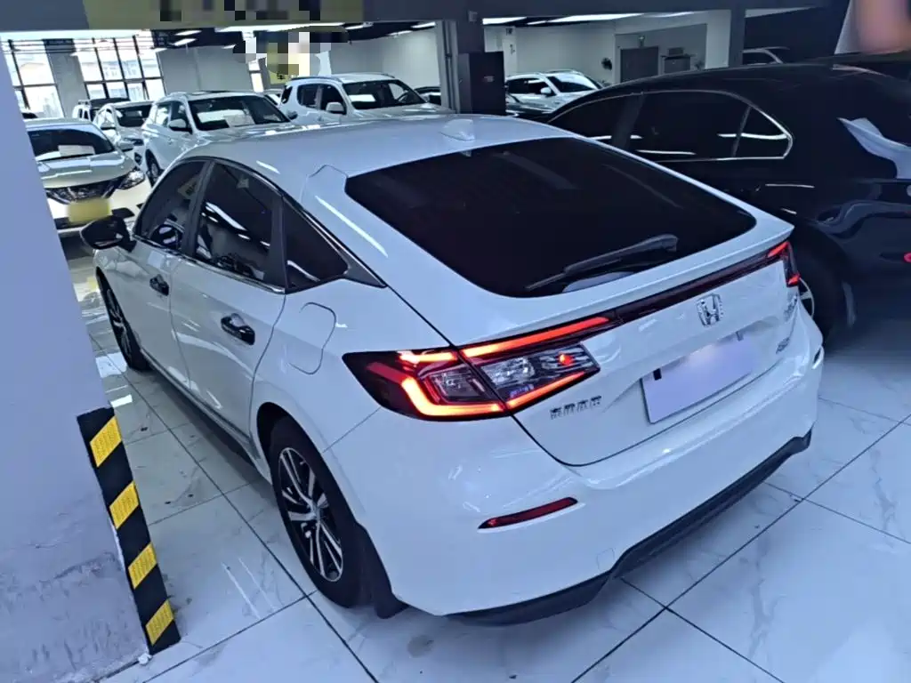 Honda Civic — фото 5