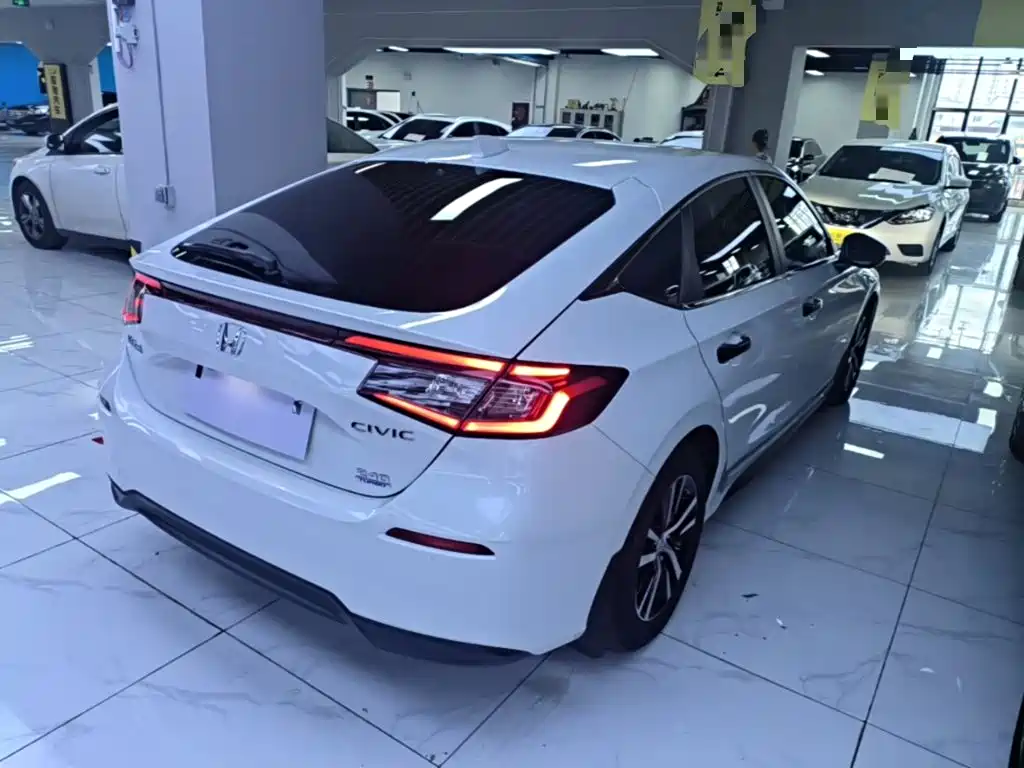 Honda Civic — фото 7
