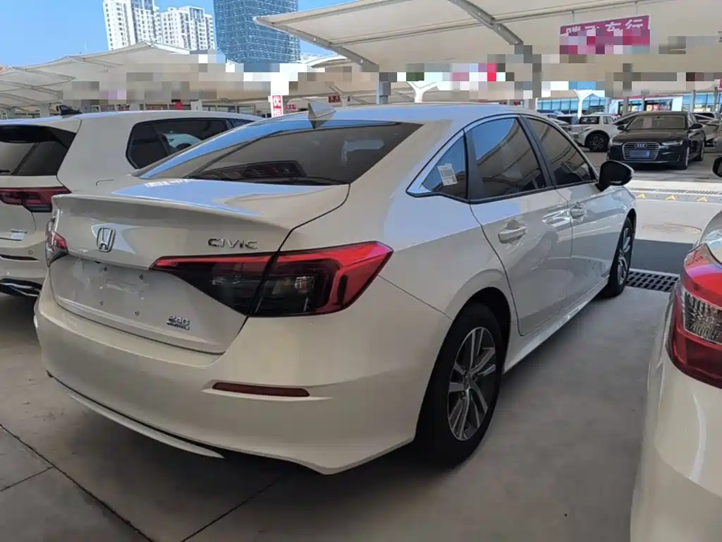 Honda Civic — фото 7