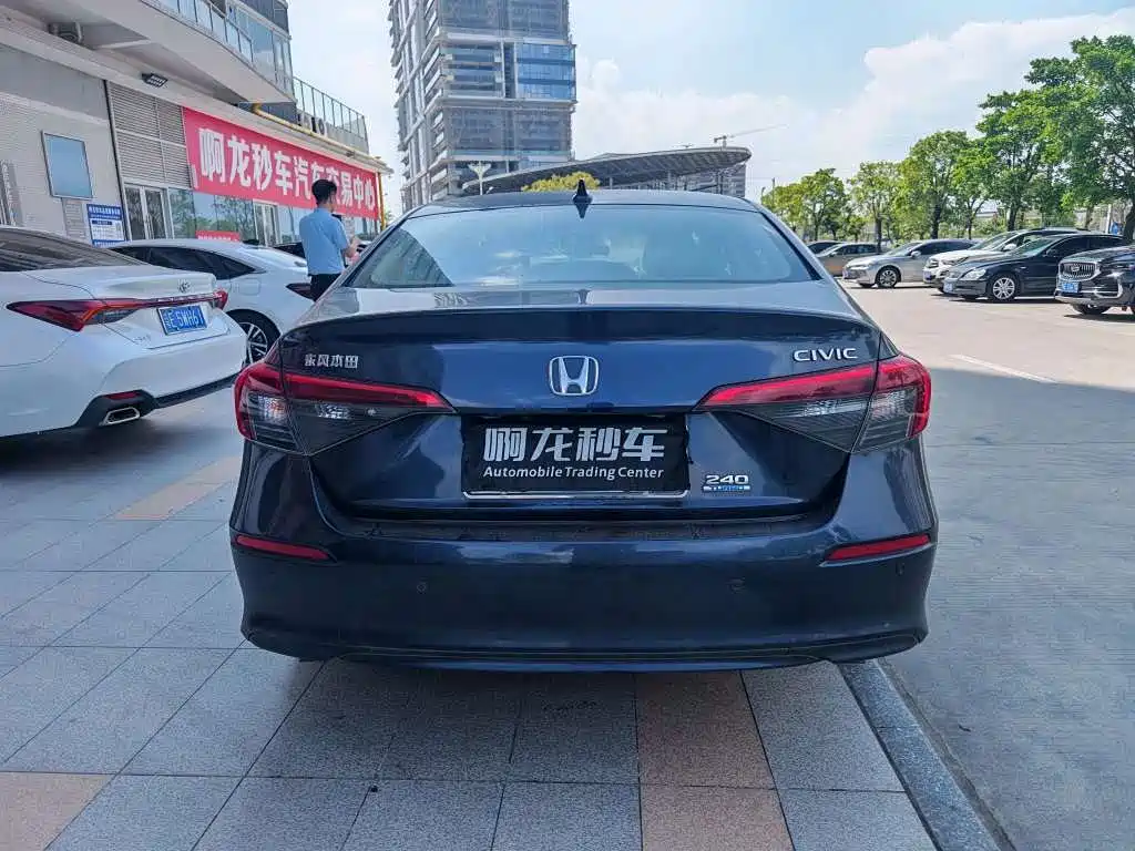 Honda Civic — фото 9