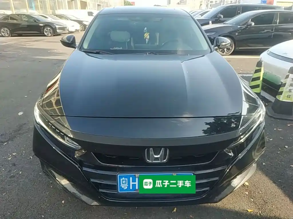 Honda Accord — фото 3