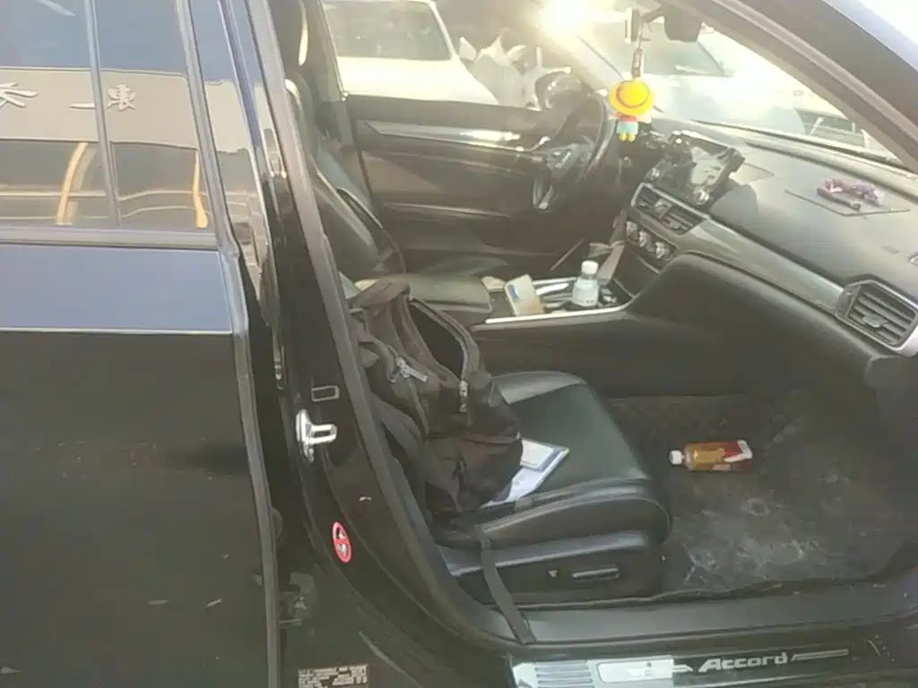 Honda Accord — фото 25