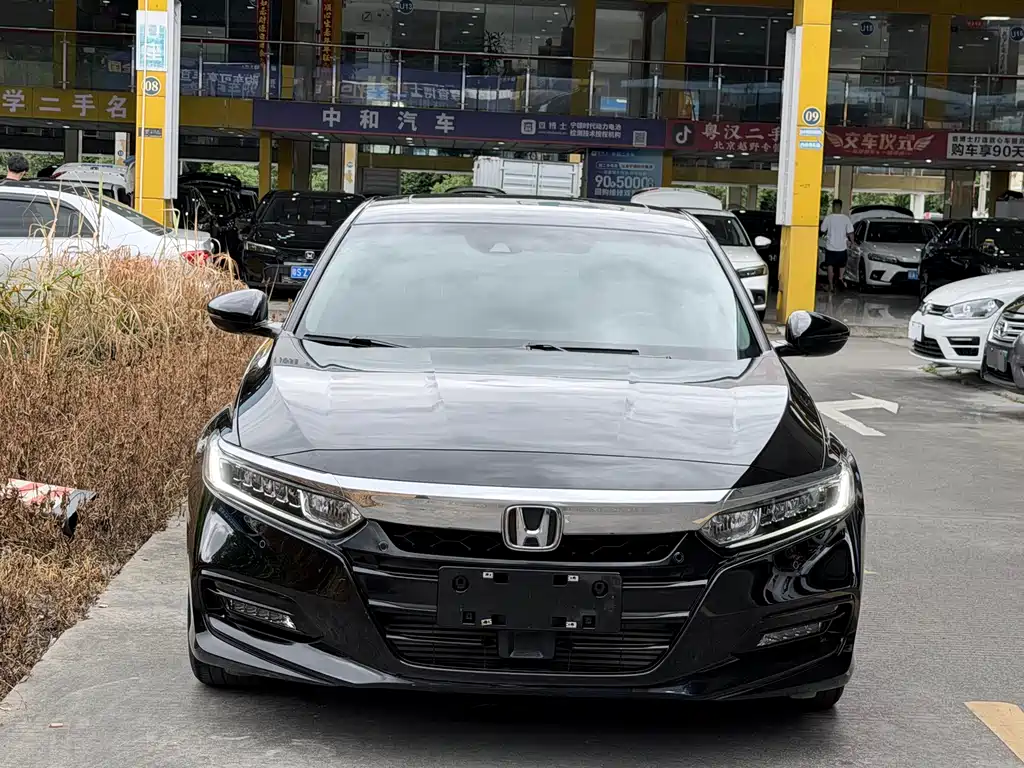 Honda Accord — фото 2