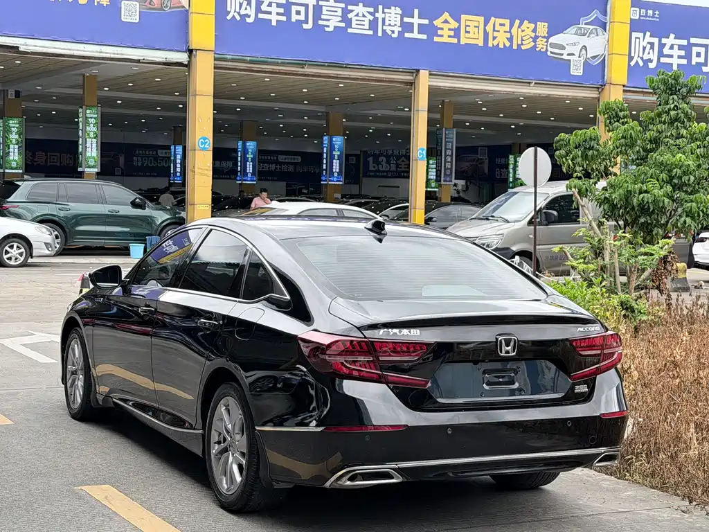 Honda Accord — фото 13