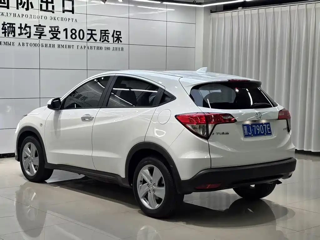Honda Vezel — фото 6