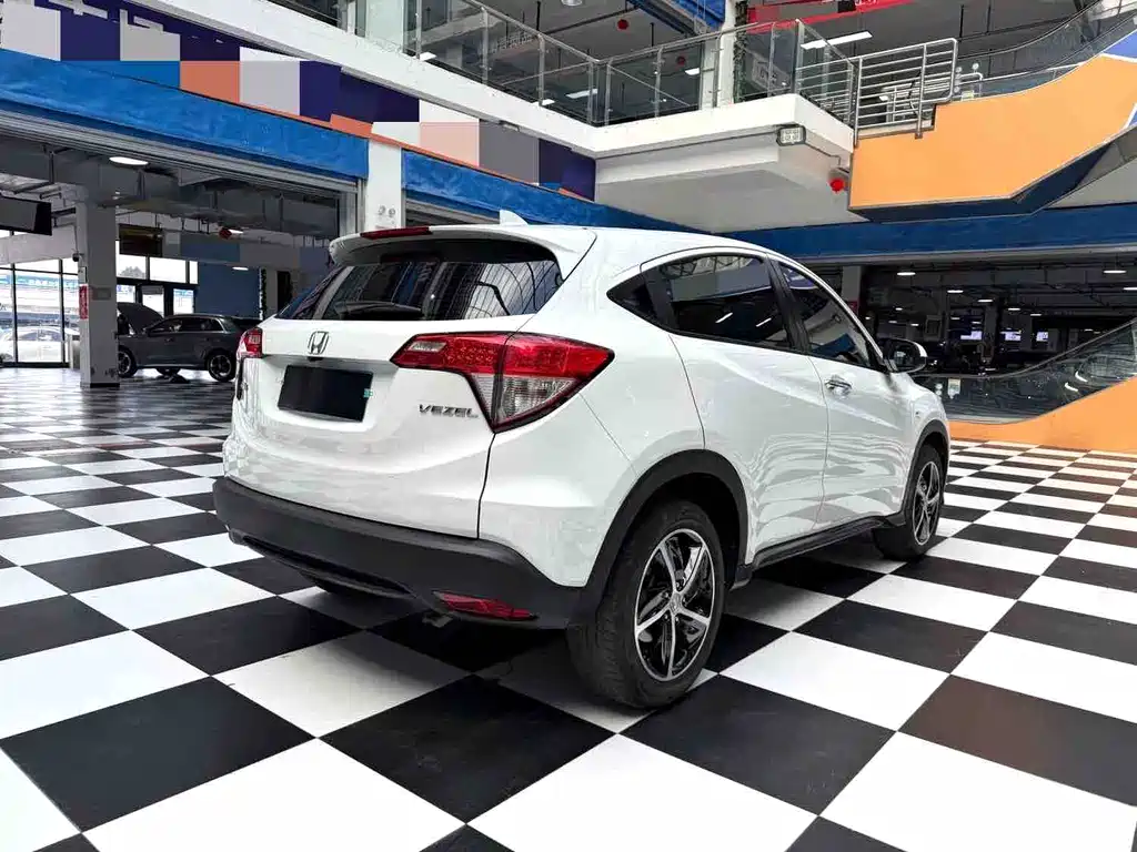 Honda Vezel — фото 14