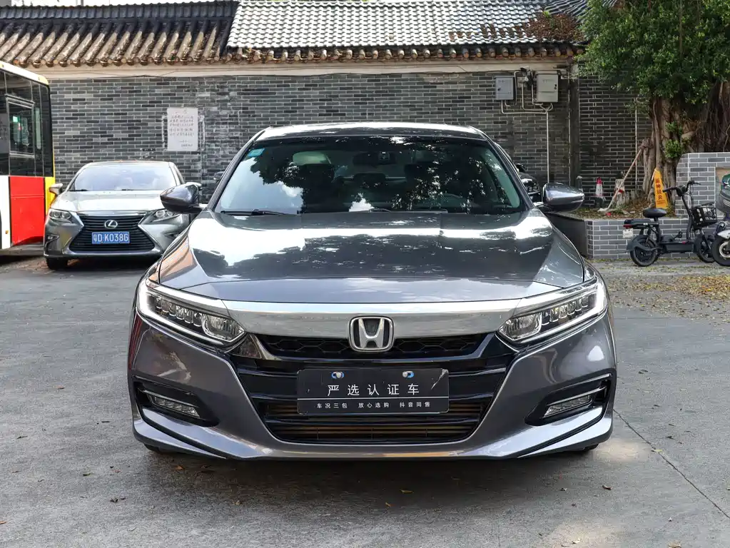Honda Accord — фото 2