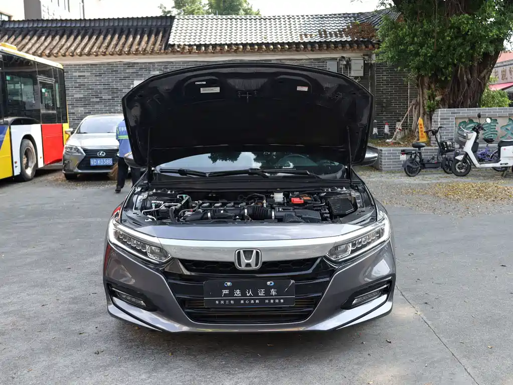 Honda Accord — фото 13
