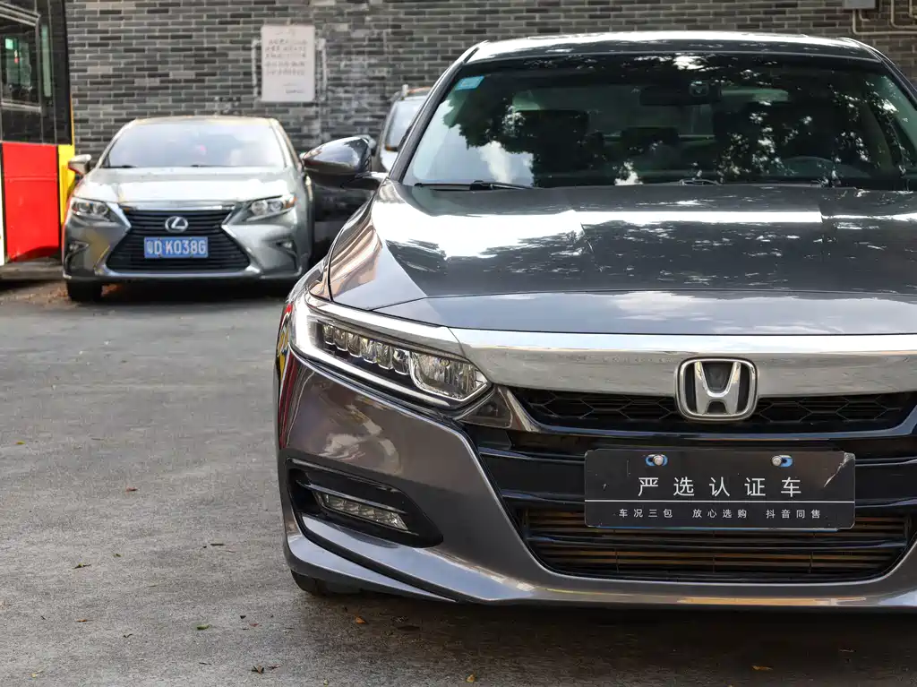 Honda Accord — фото 22