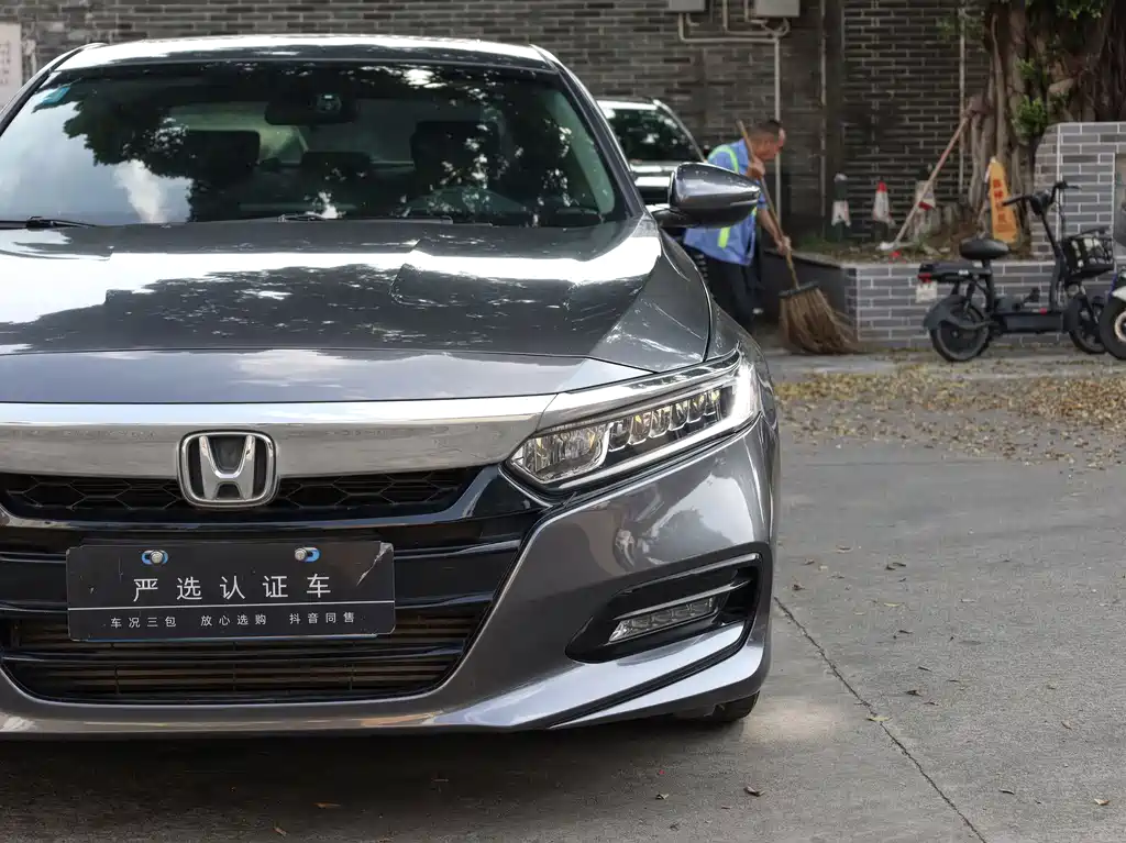 Honda Accord — фото 23