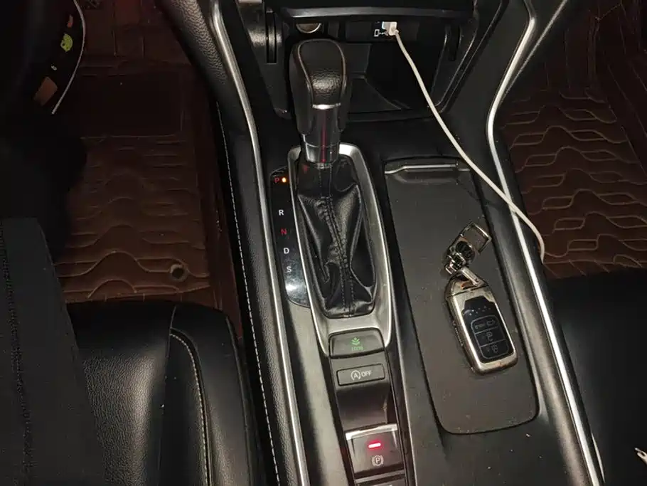 Honda Inspire — фото 16