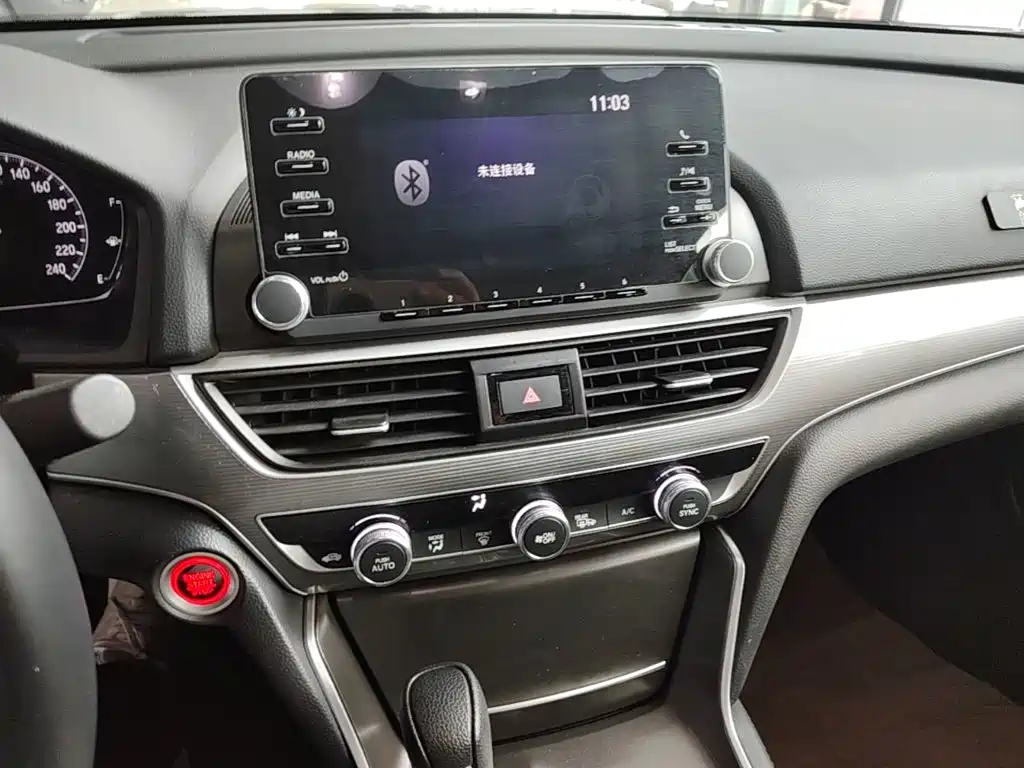 Honda Accord — фото 13