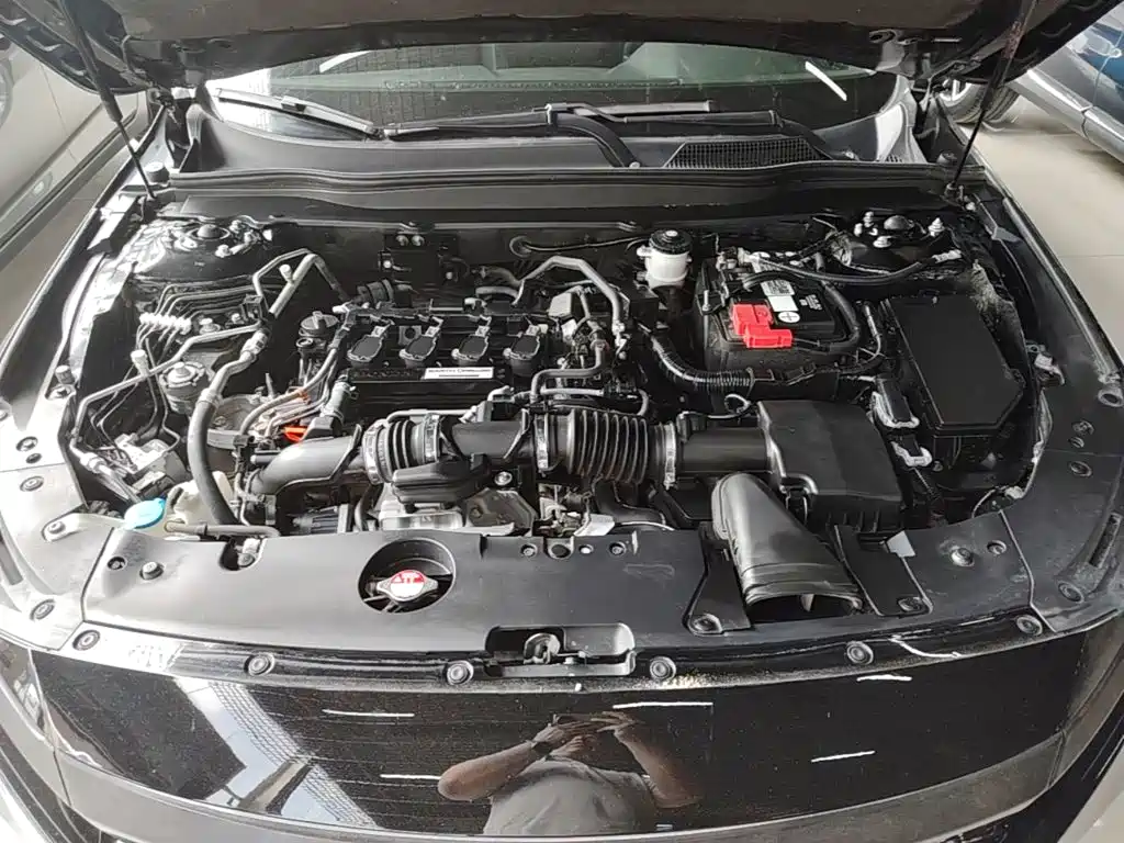 Honda Accord — фото 20