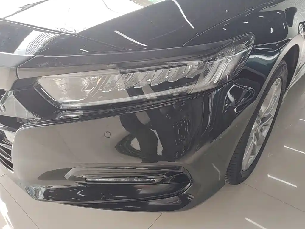 Honda Accord — фото 24