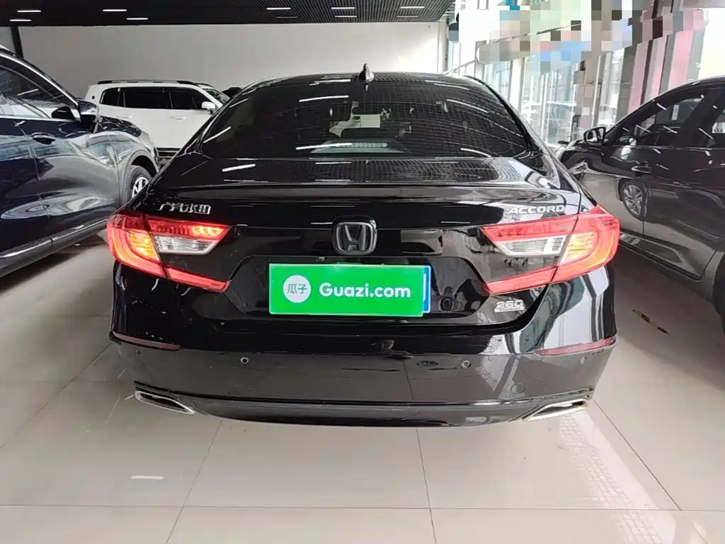 Honda Accord — фото 6