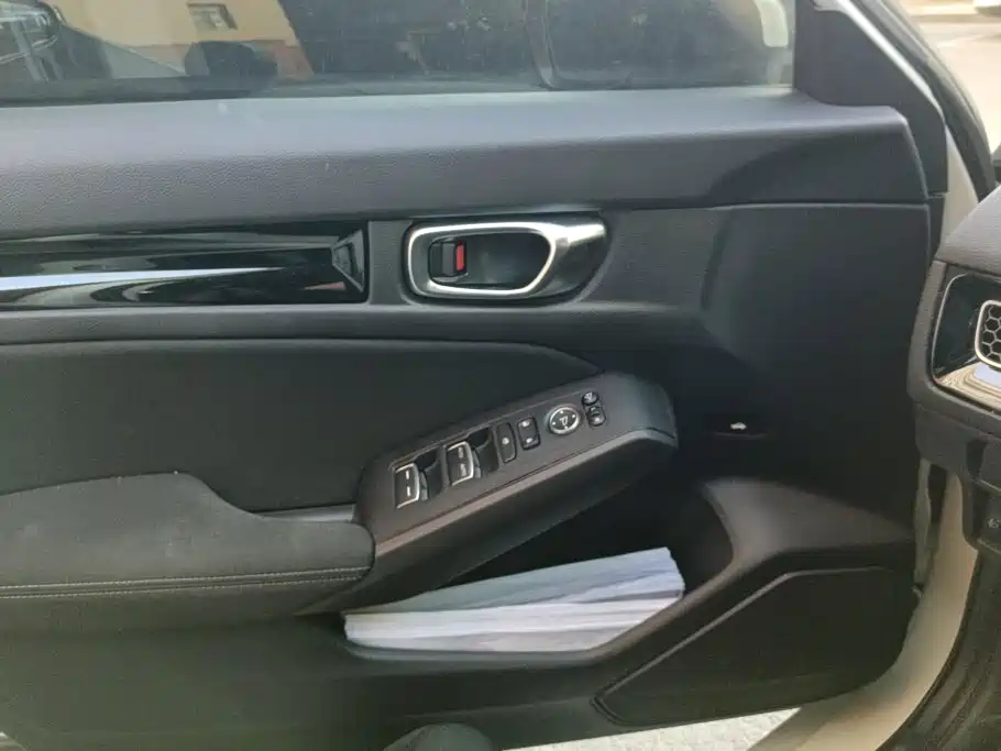Honda Civic — фото 7