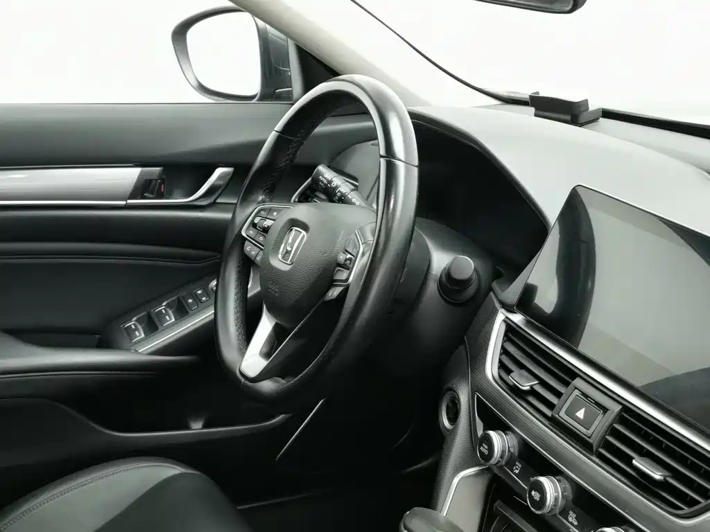 Honda Accord — фото 22