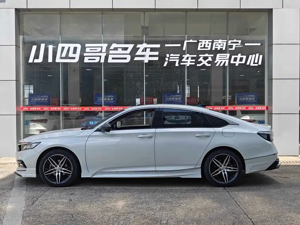 Honda Accord — фото 3