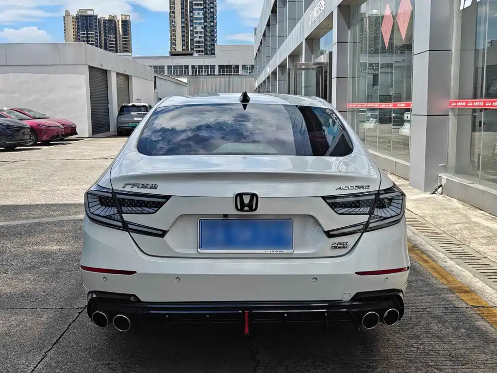 Honda Accord — фото 4