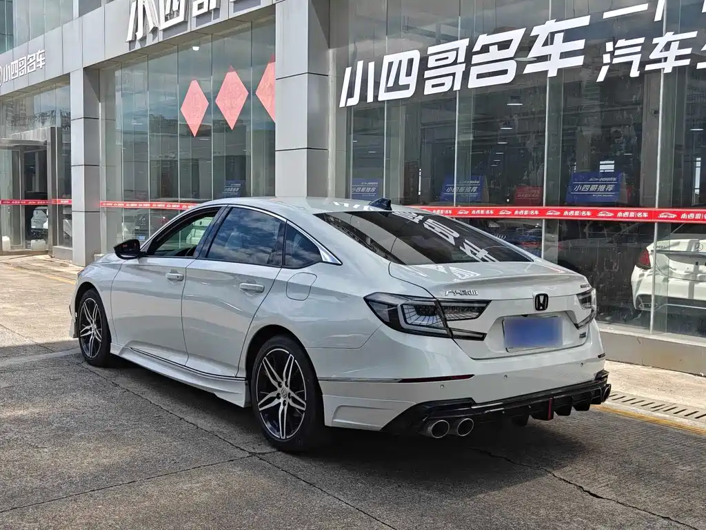 Honda Accord — фото 5