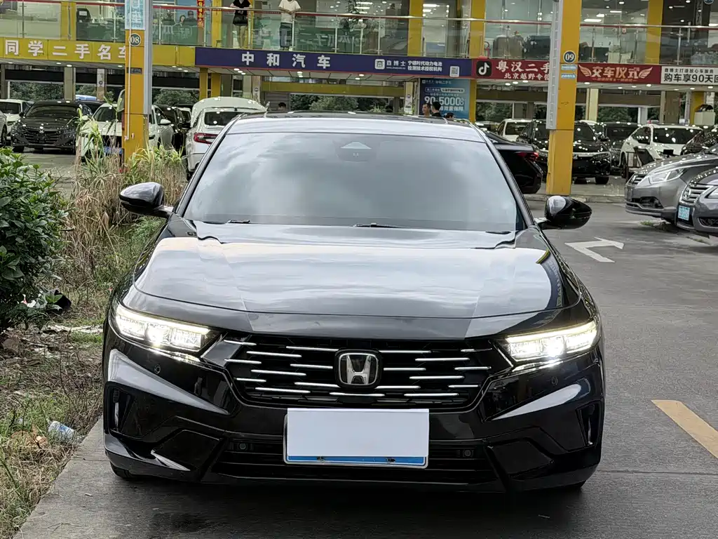 Honda Accord — фото 2
