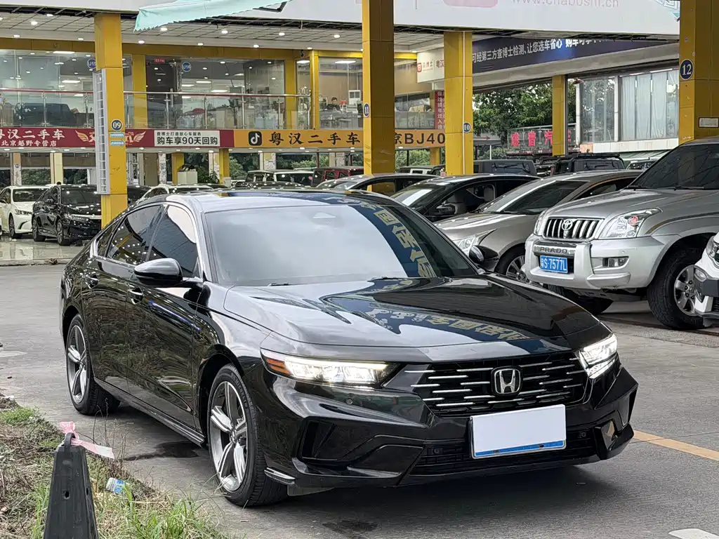 Honda Accord — фото 3