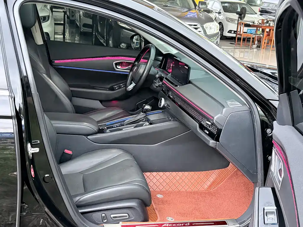 Honda Accord — фото 9