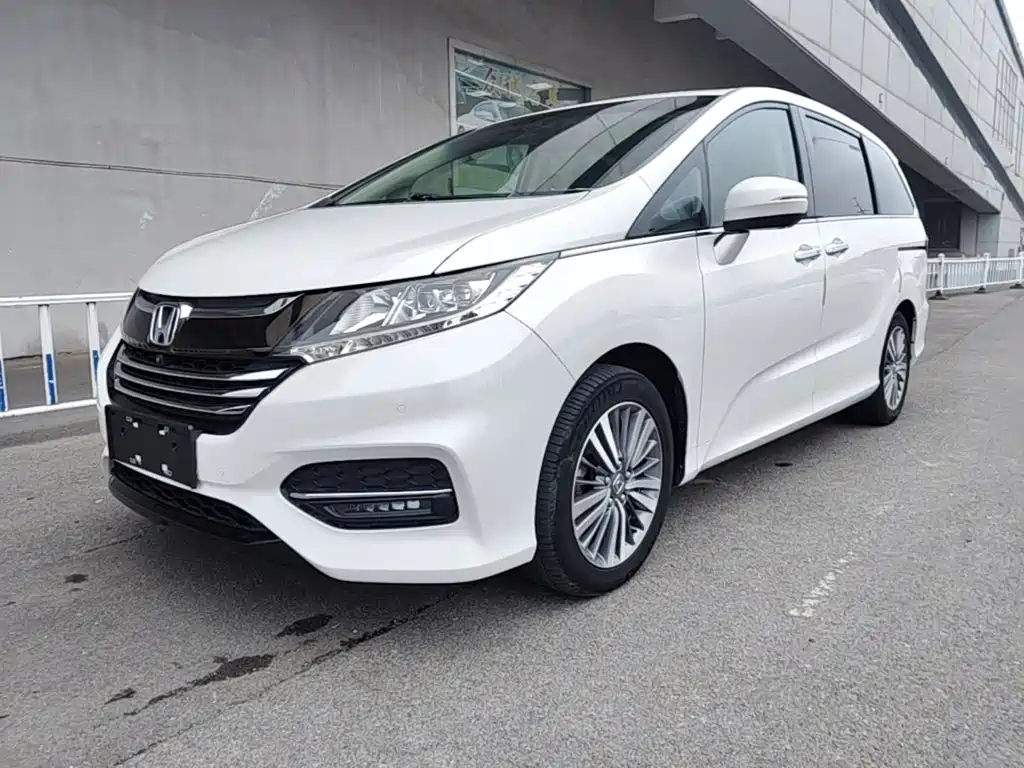 Honda Odyssey — фото 2