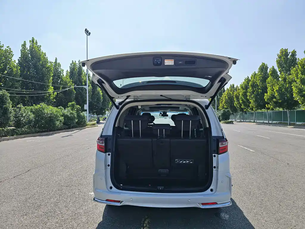 Honda Odyssey — фото 19