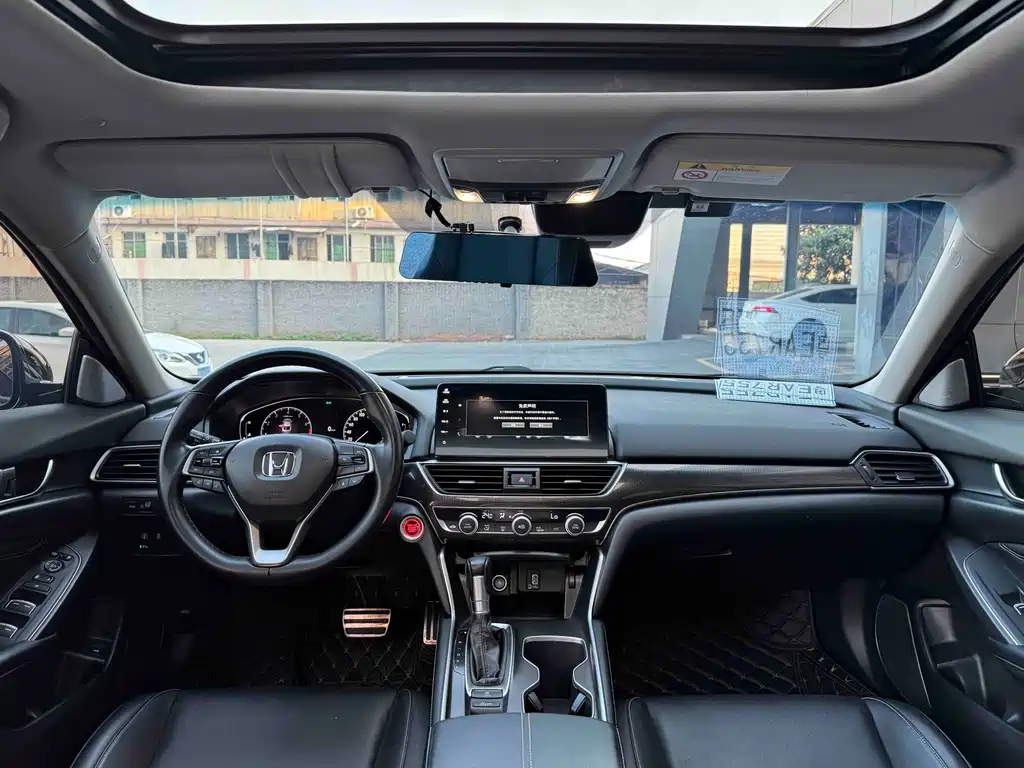 Honda Accord — фото 5