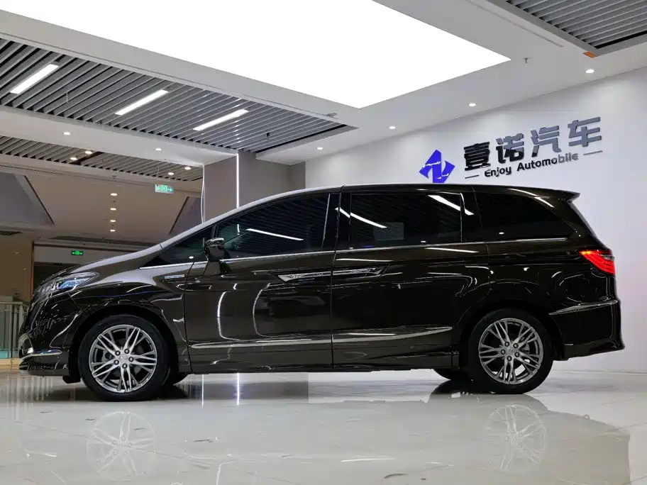 Honda Elysion — фото 3