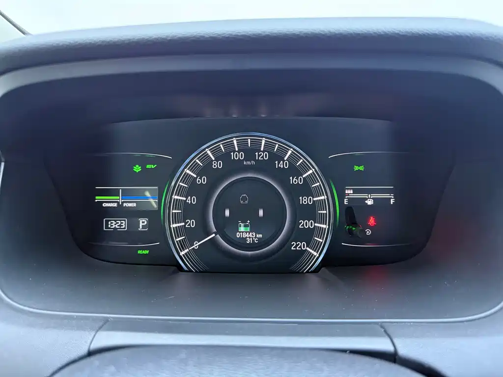 Honda Odyssey — фото 13