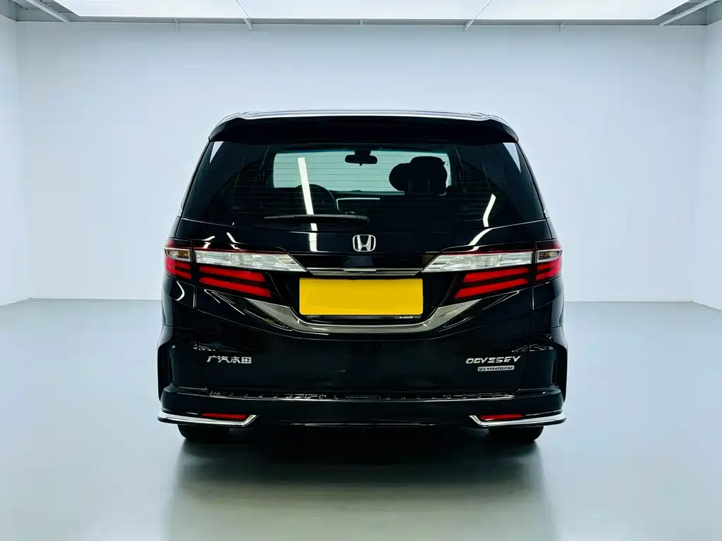 Honda Odyssey — фото 5